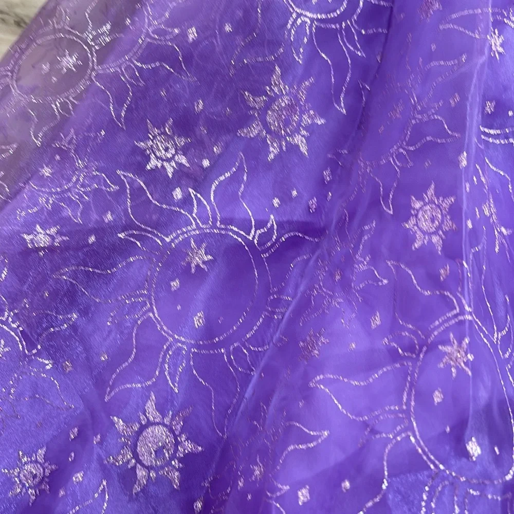 NWT Disney Princess Rapunzel Dress Up Dress. Girls Size M 7/8. Runs long. Pretty